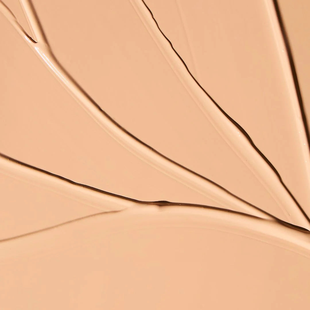 Hydrating SPF50 tinted sunscreen for medium skin tones by Topicrem.