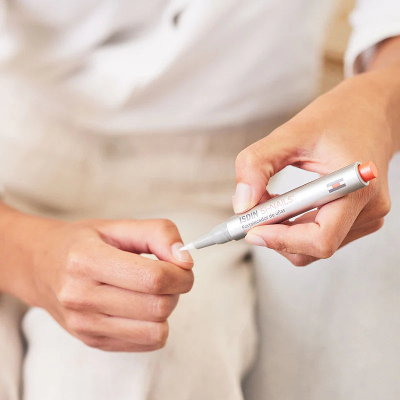 ISDIN SI-NAILS click-pen nail strengthening serum applicator at the distriqt lebanon