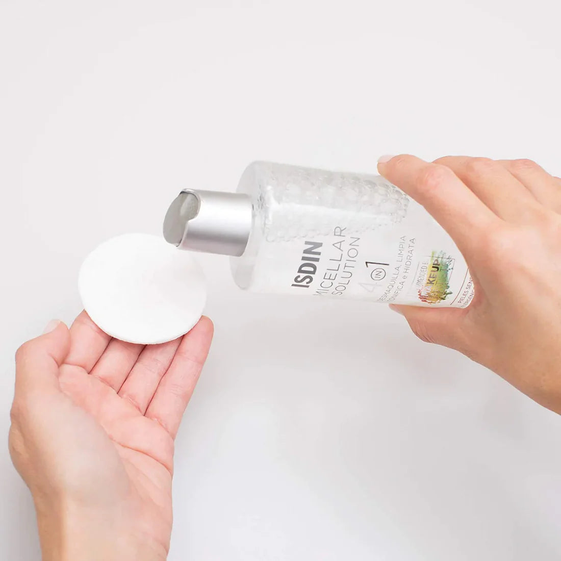ISDIN Micellar Solution 4-in-1 makeup remover available in Distriqt Lebanon.