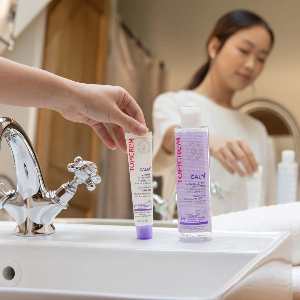 Topicrem Calm+ Light Soothing Cream 40ml for sensitive and reactive skin.
