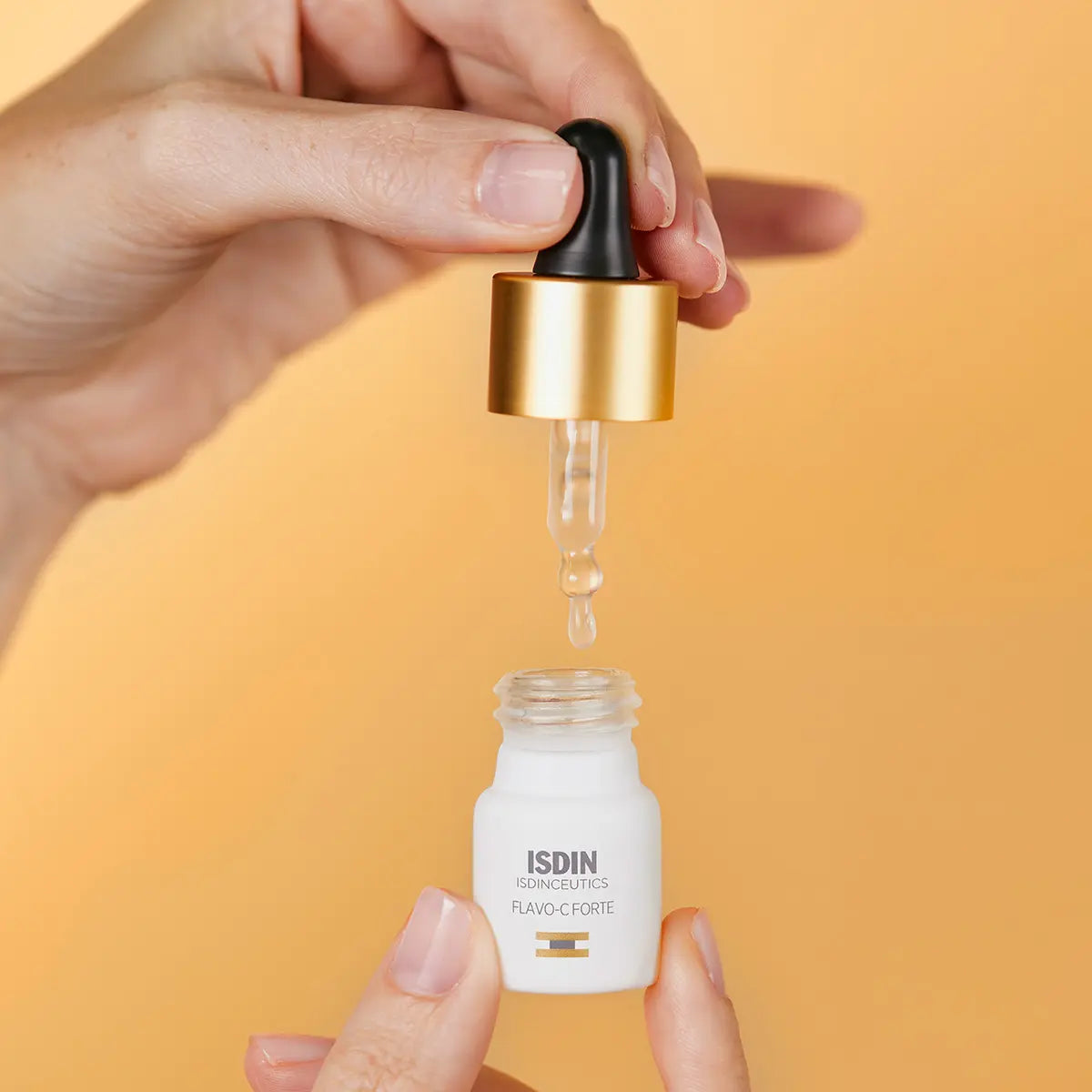 ISDIN Flavo-C Forte 3 Ampoules available at The Distriqt Lebanon