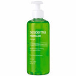 Soothing aloe vera gel for irritated, sensitive, and dehydrated skin.