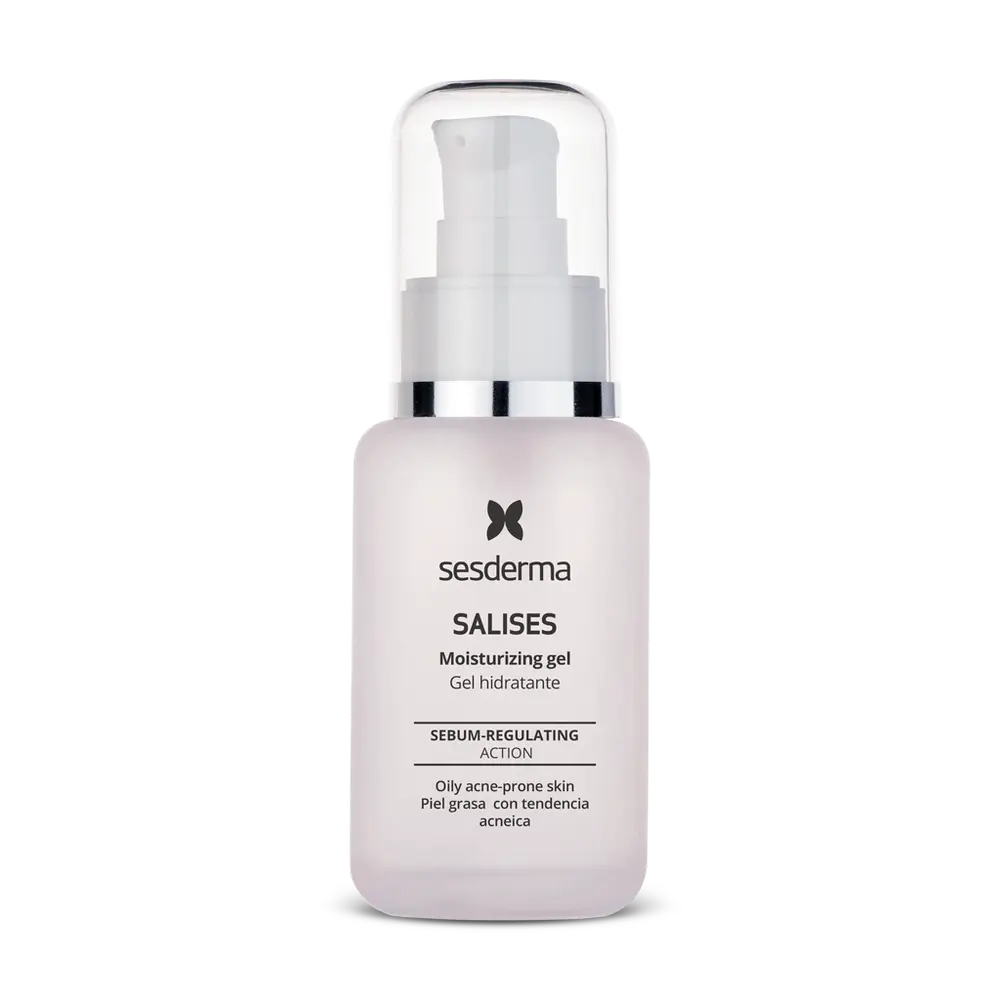 Lightweight moisturizer for combination skin with enlarged pores and blemishes.