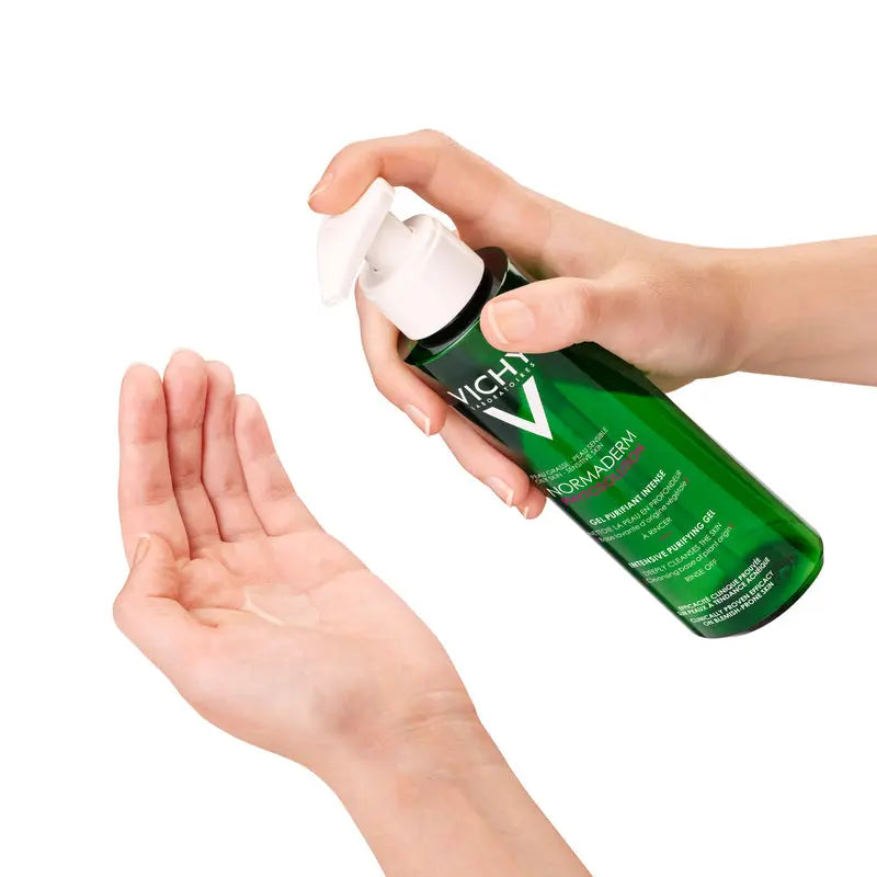 Vichy facial cleanser with Salicylic Acid for blemishes and clogged pores